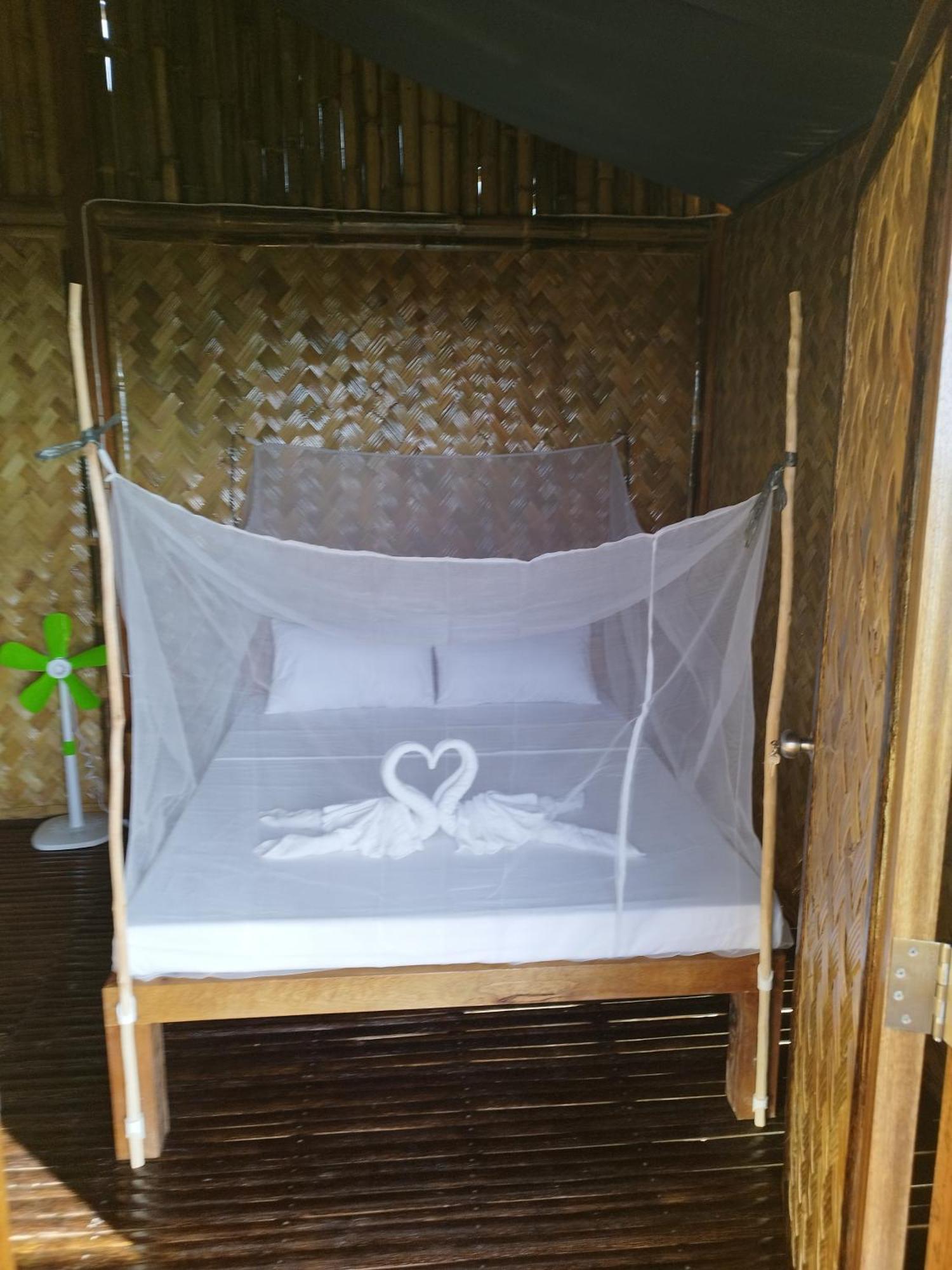 Ocean Green Eco Lodge Puerto Princesa Exterior foto