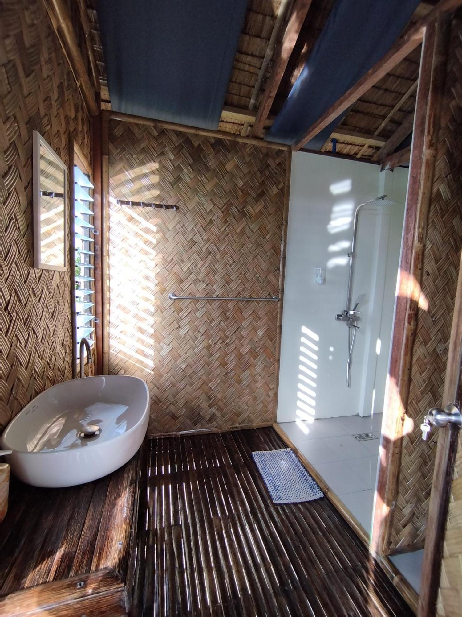 Ocean Green Eco Lodge Puerto Princesa Exterior foto