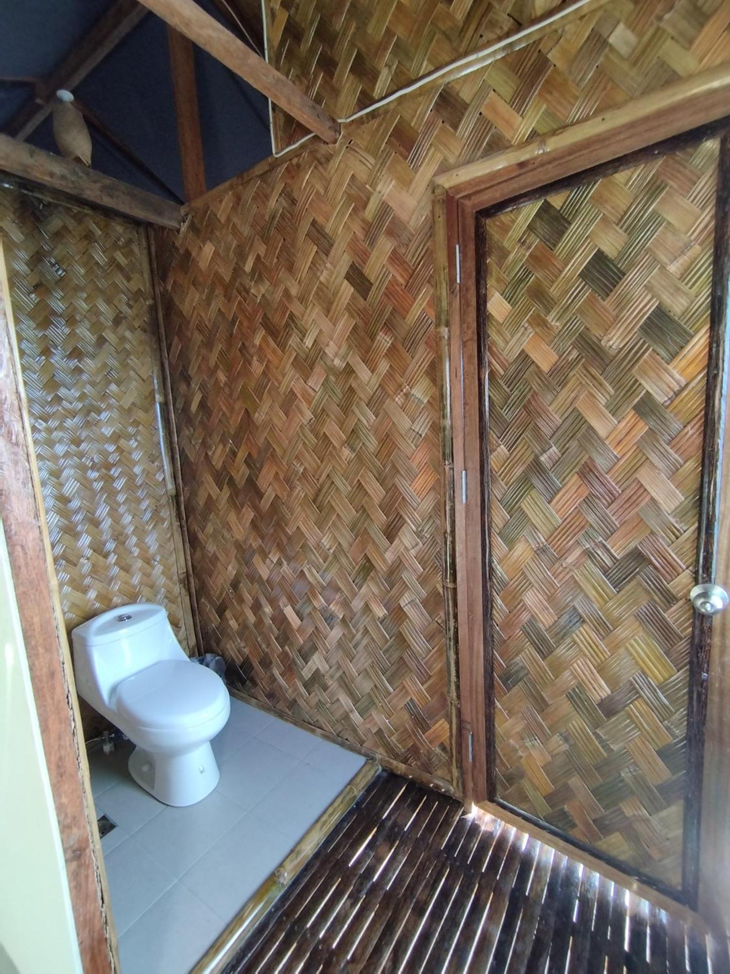 Ocean Green Eco Lodge Puerto Princesa Exterior foto