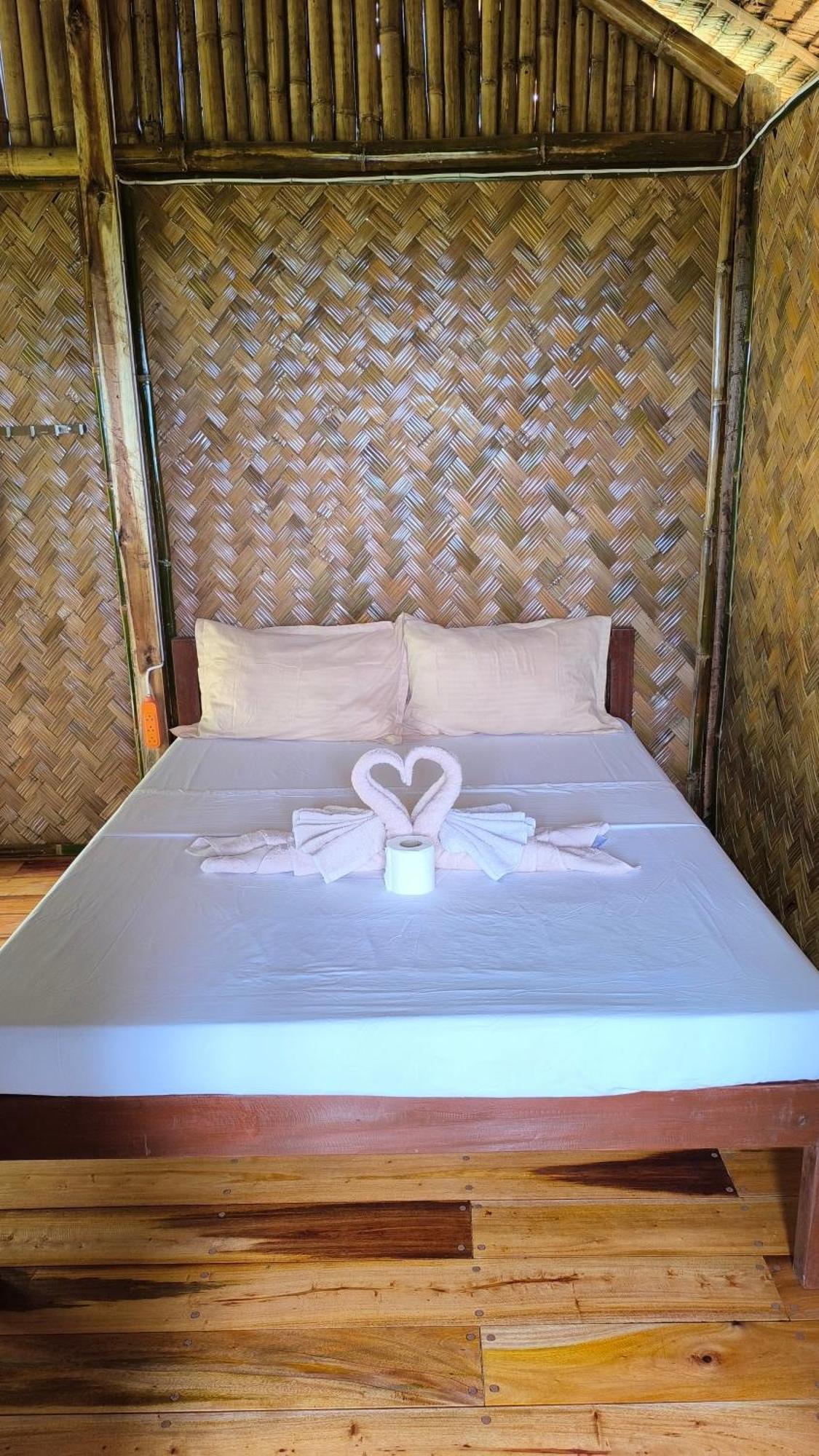 Ocean Green Eco Lodge Puerto Princesa Exterior foto